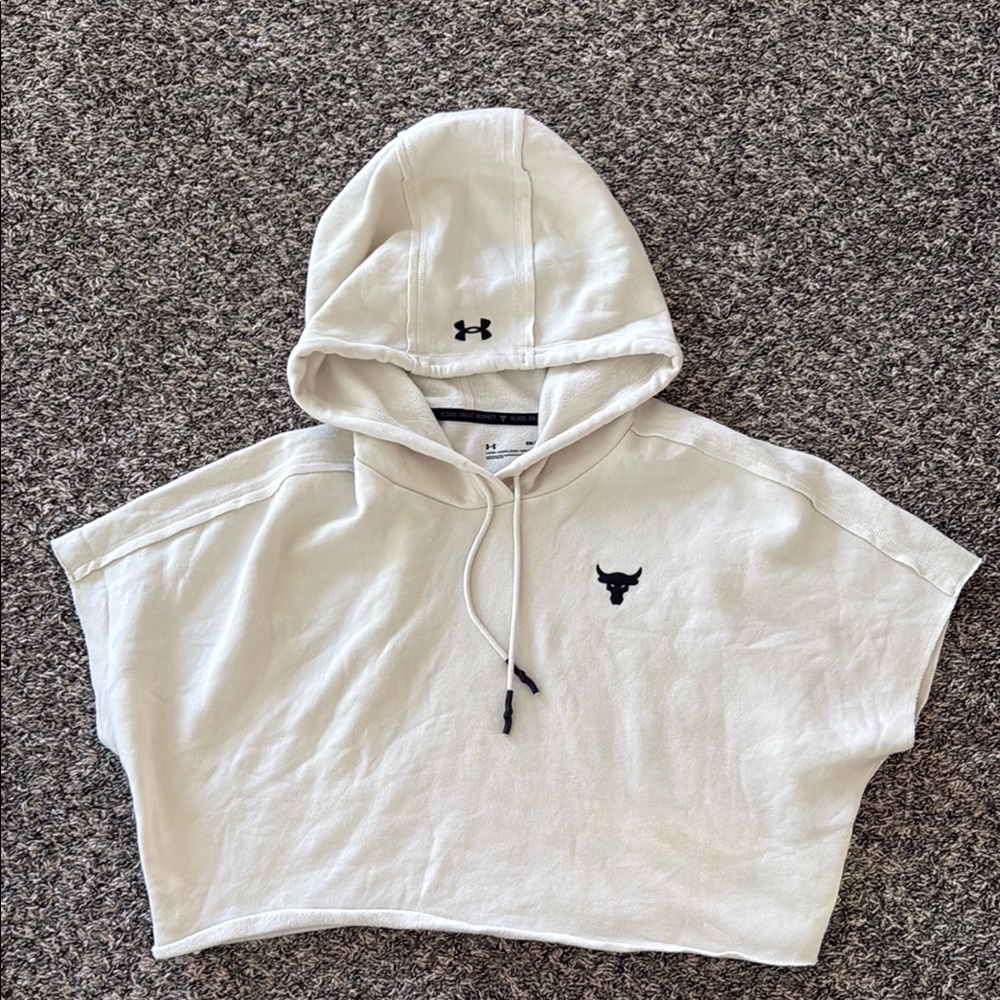 Under Armour Off-White Hoodie with Black Accents